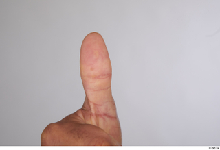 Tiago fingers nude thumb 0002.jpg